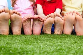 Bare feet improves memory for babies and children - Active Babies Smart Kids