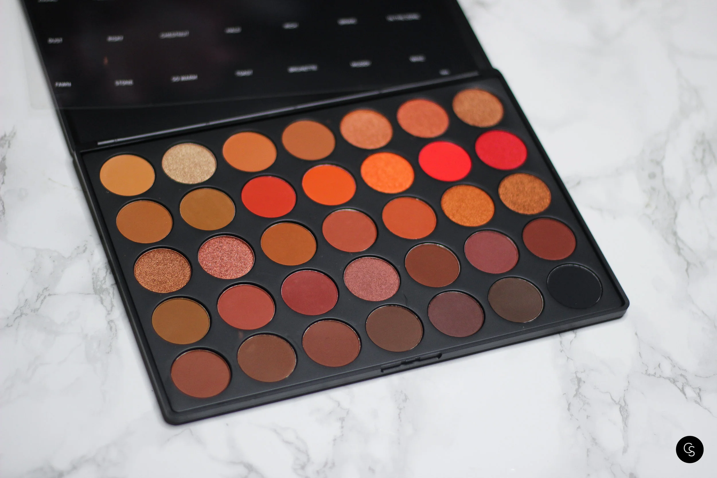35O2 - Morphe Eye Shadow Palette