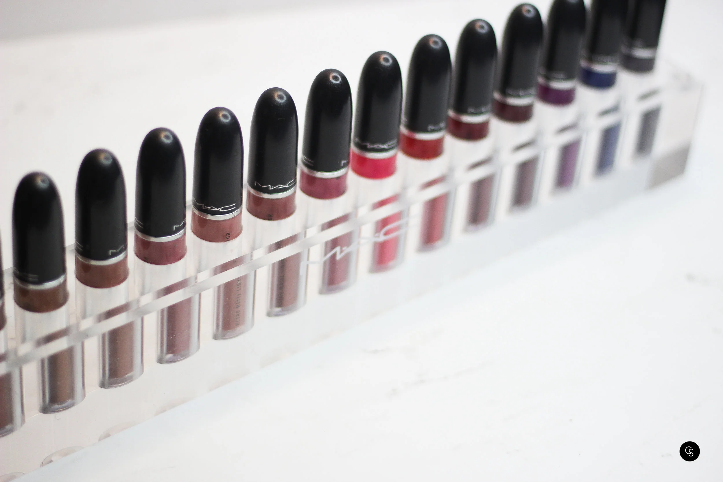MAC RETRO MATTE METALLIC3.jpg