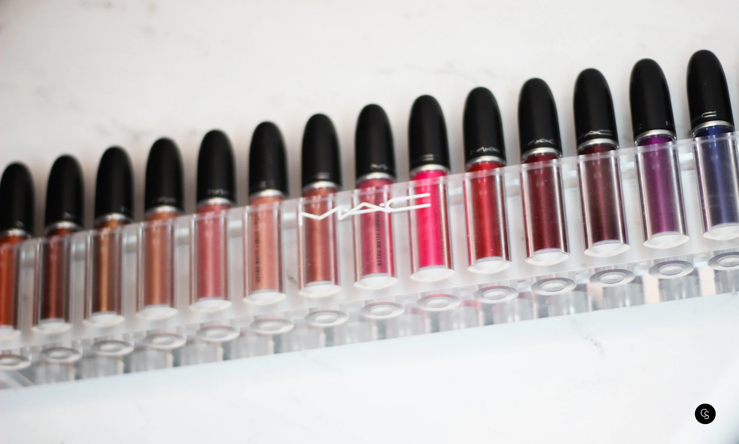 MAC RETRO MATTE METALLIC4.jpg