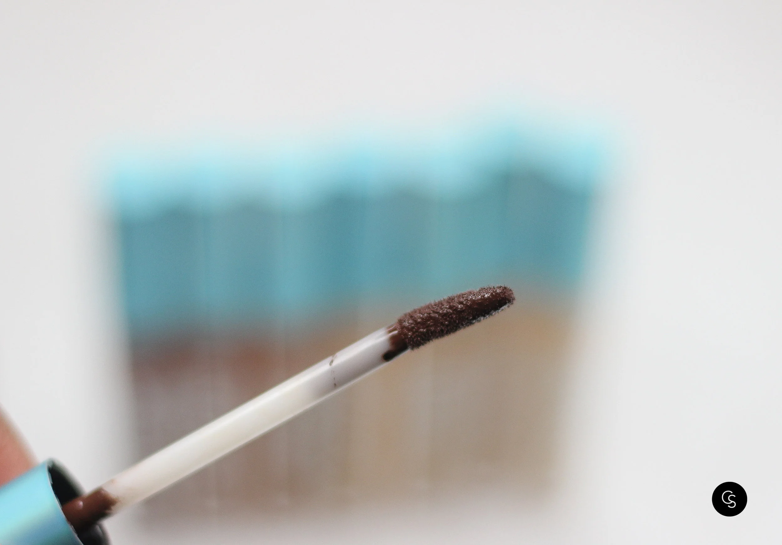 CAKEFACECONCEALER3.jpg