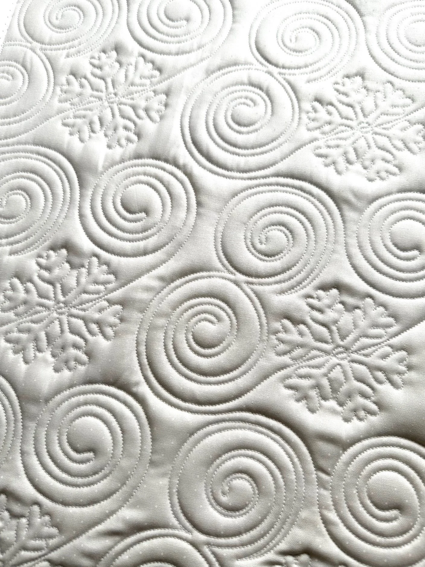 Flurries quilted out.jpg