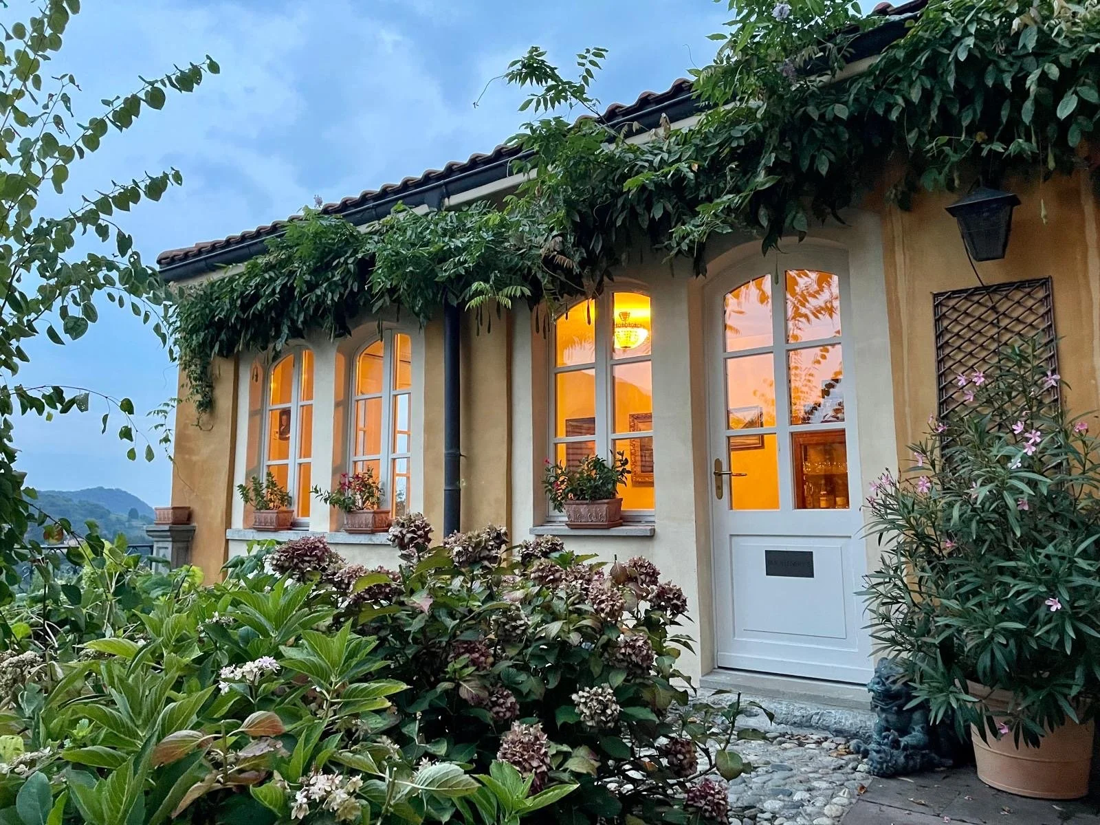 Whisky room villa.JPG