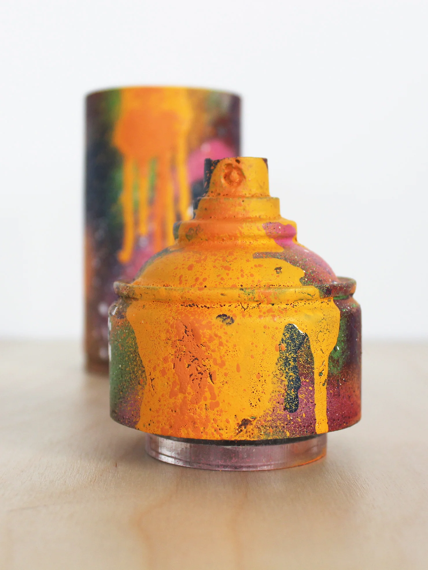 Neon-Pear-Full-Spray-2-Cement-Spray-Can-03.jpg