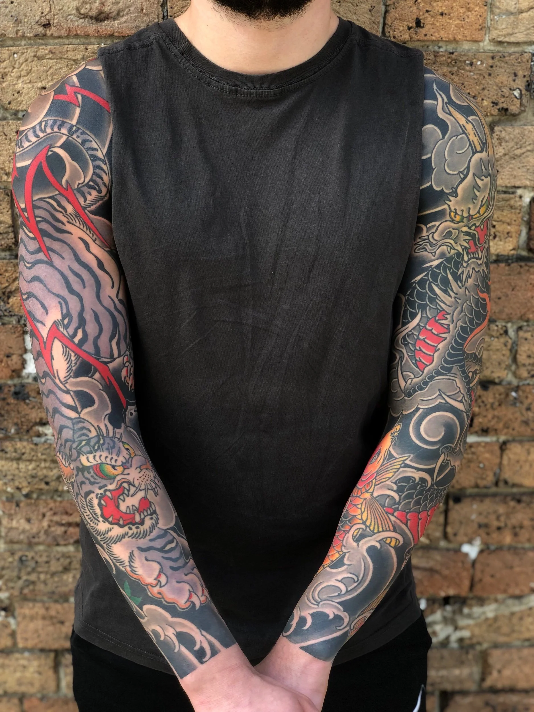  Hygienic &amp; Fully licensed Tattoo Artist Ian Hilz is Located in the Heart of Sydney. Traditional Tattoo from a Private Studio in Woolloomooloo, Ian Specialises in Elegant Large scale Japanese style Tattoos, Traditional &amp; Modern that complimen