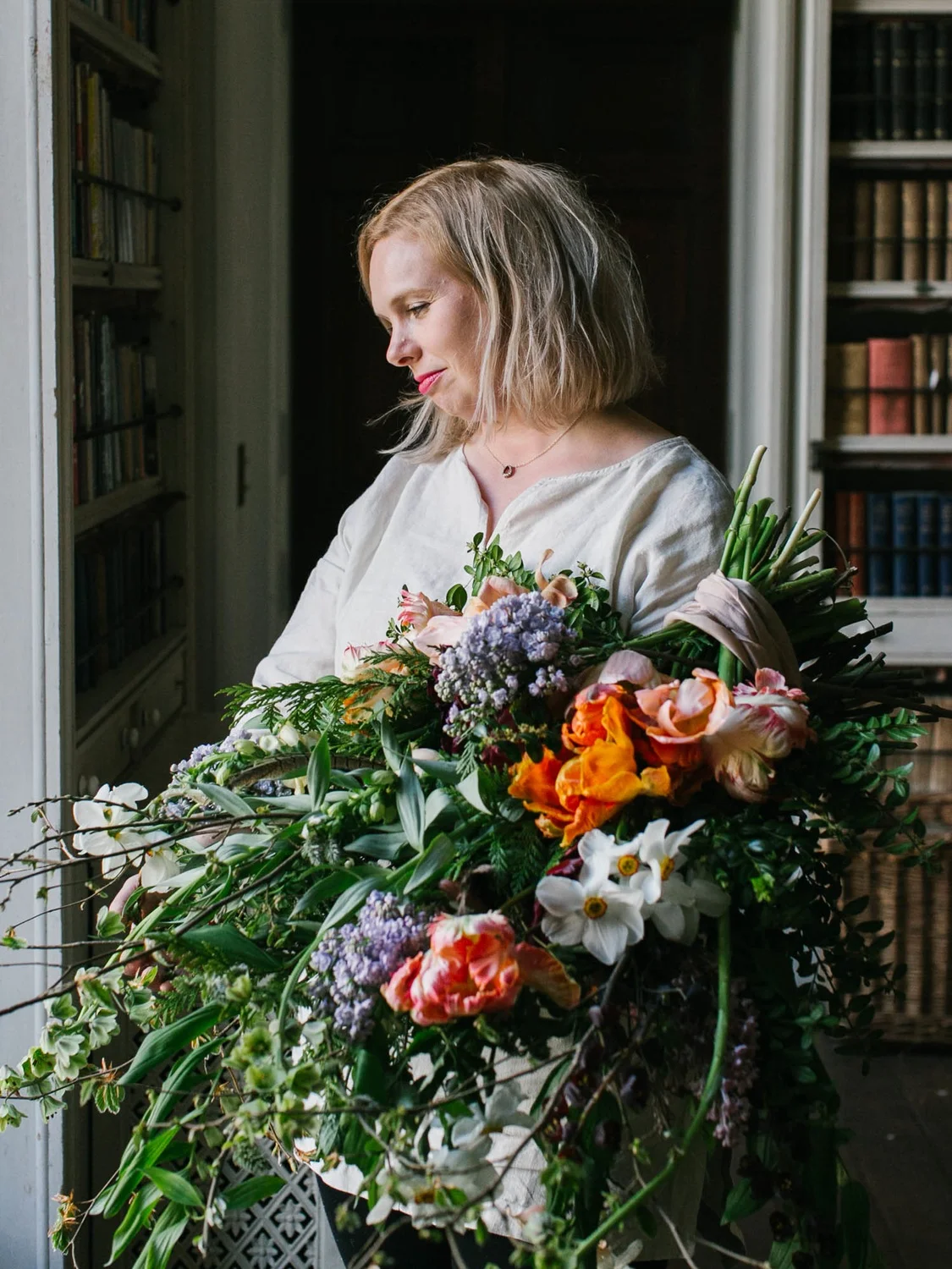 Flowers by: Honeysuckle and Hilda Photo by: Maria Lamb Photography