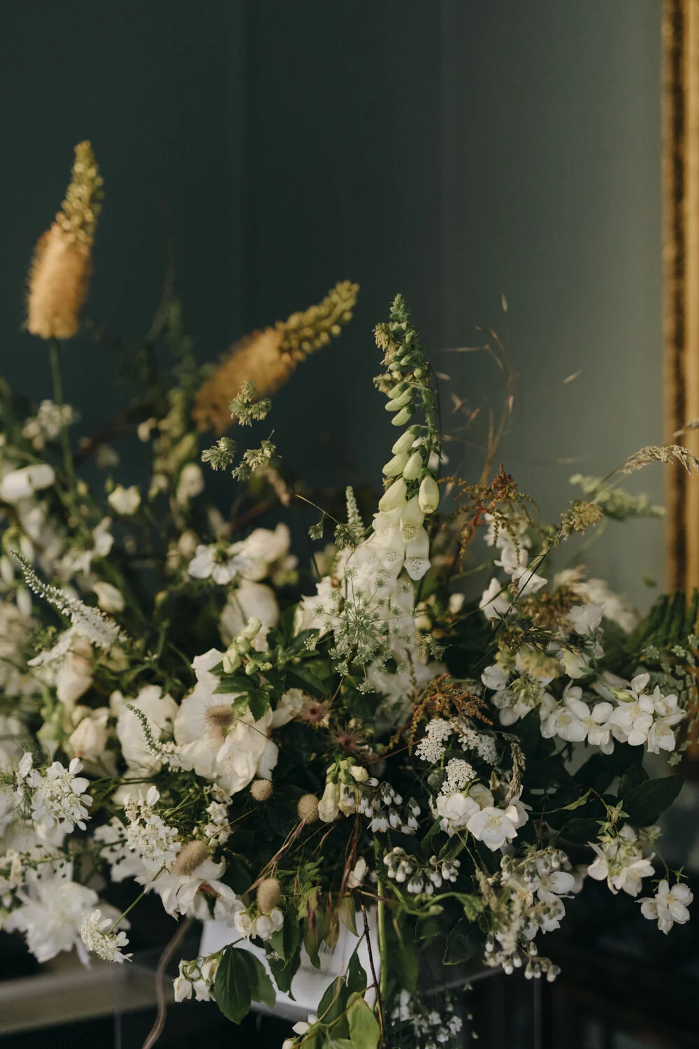Flowers by Fig & Fern Floral Photo by Eva Nemeth