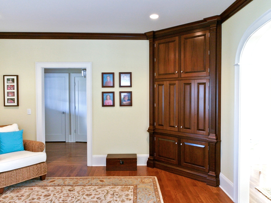 Corner Cabinet.jpg