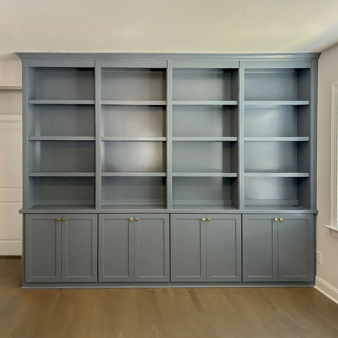 Stone grey built-in with flat, square arches