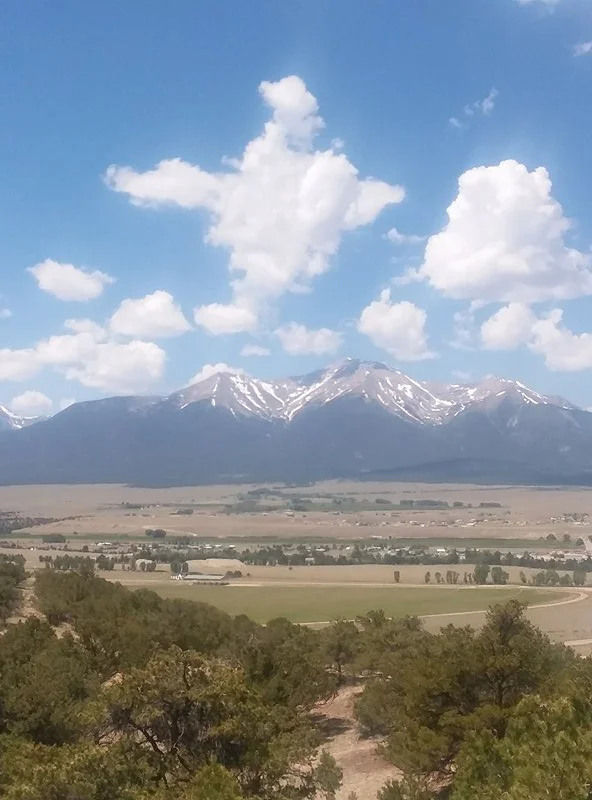 views man.... quick stop before we were headed to the collegiate peaks.