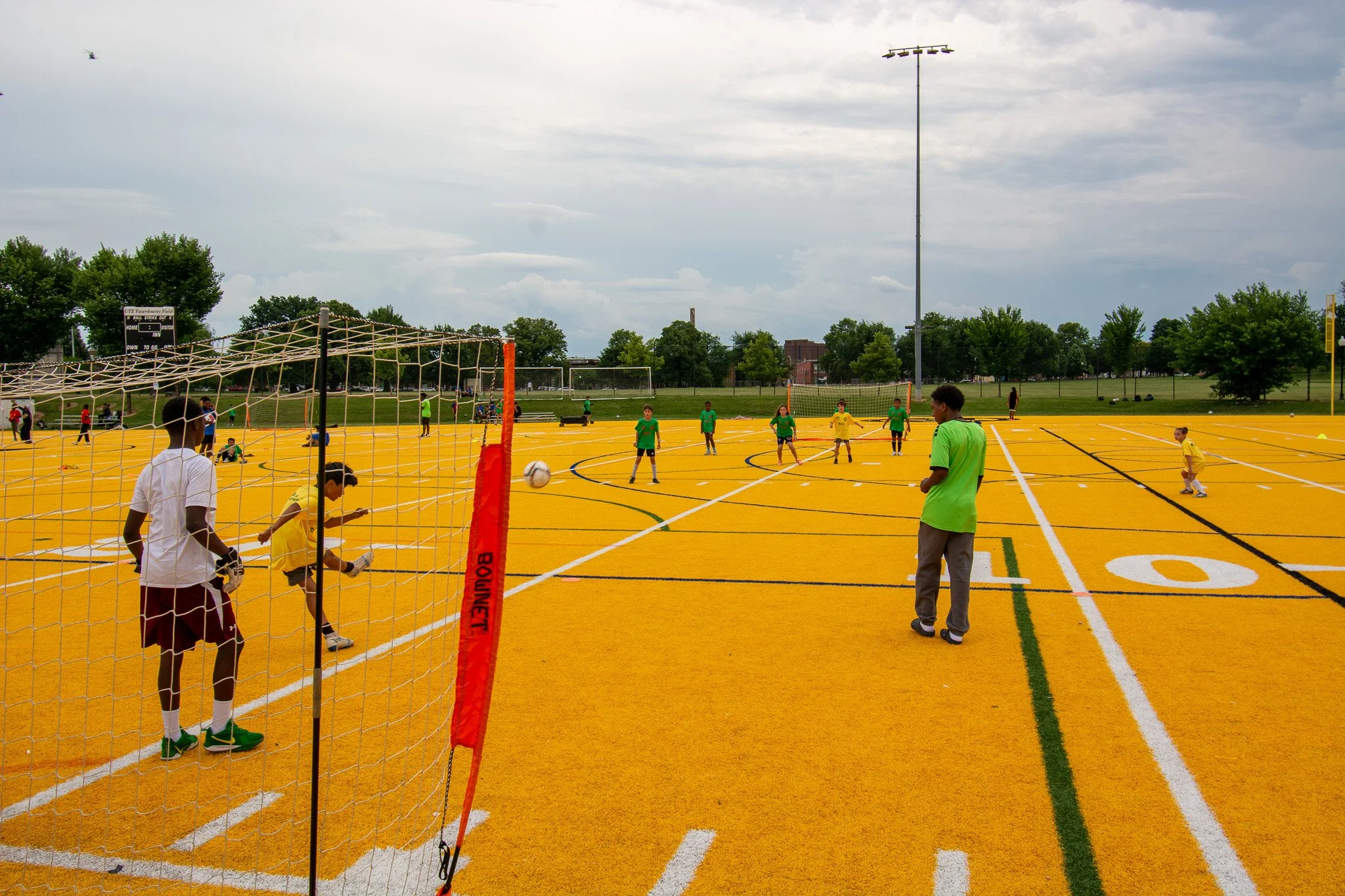  The tournament was organized in a Round-Robin format, with winning teams advancing and a final at the end. 
