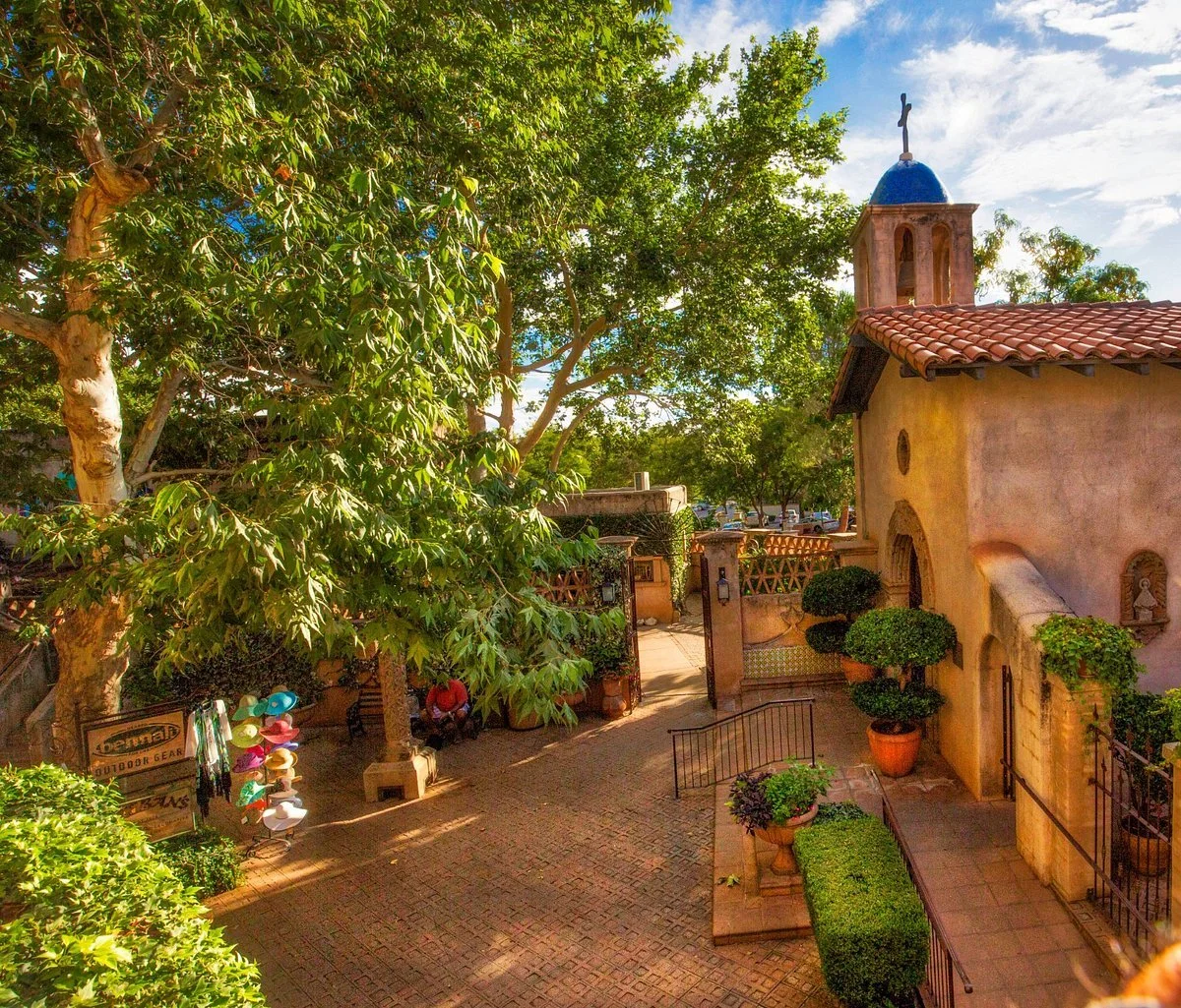 chapel-at-tlaquepaque.jpg