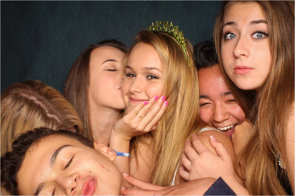 kiss 12.jpeg