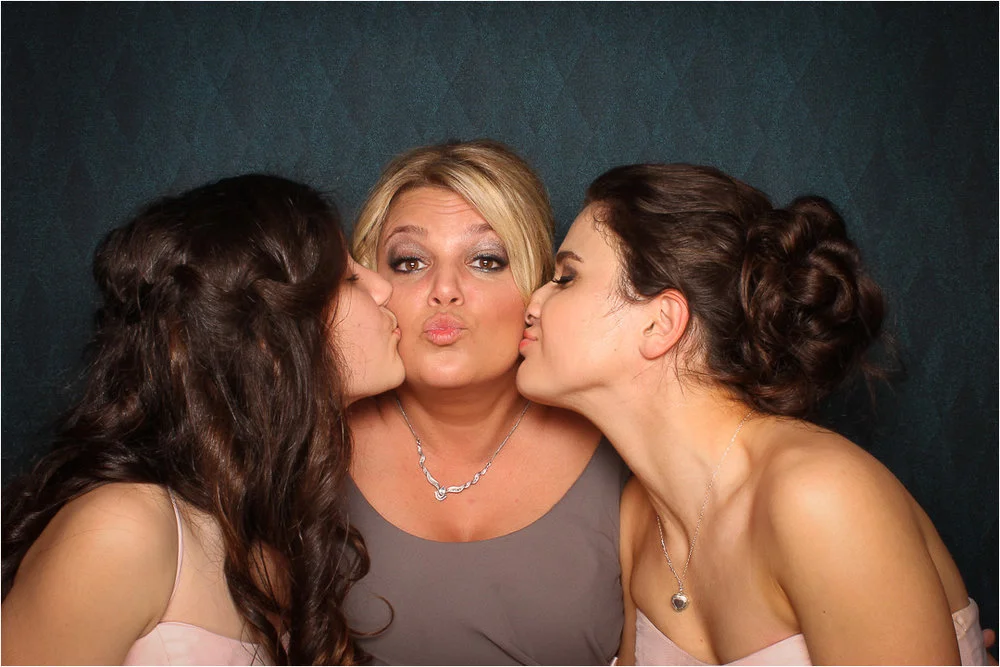 kiss 7.jpeg