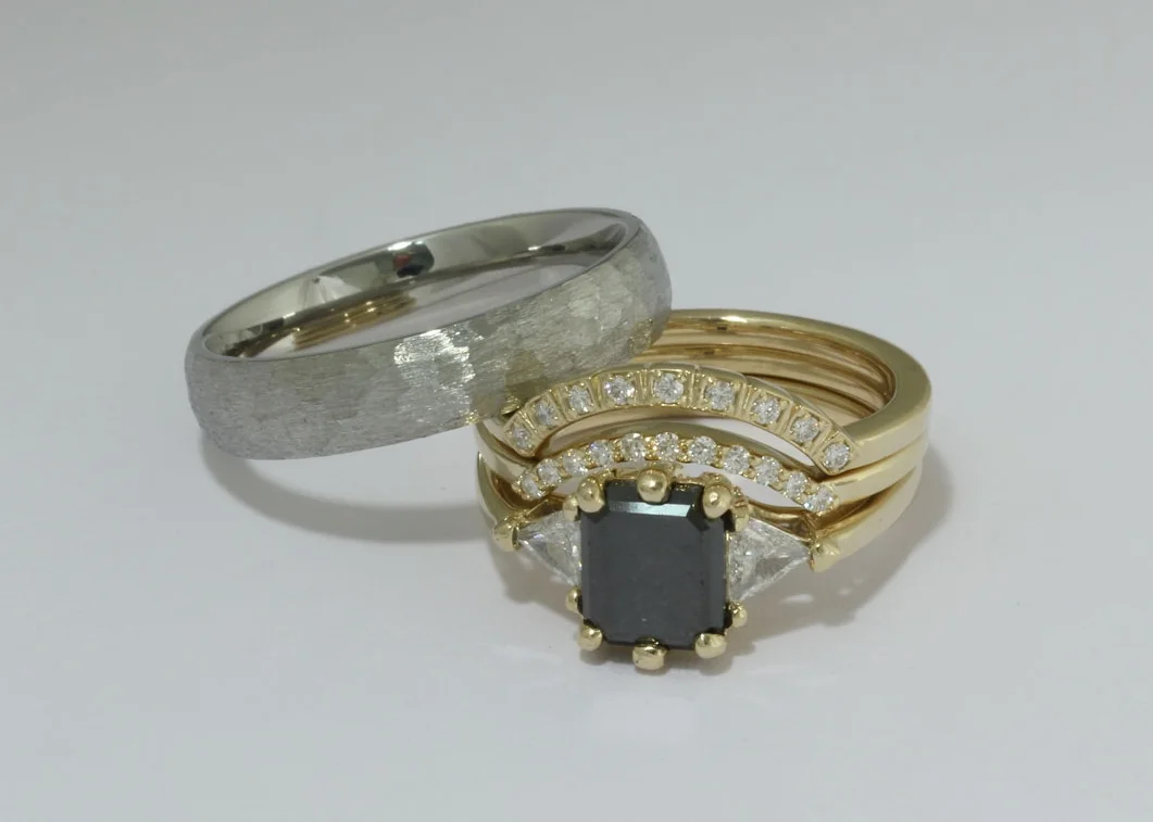 His & Her Wedding Set