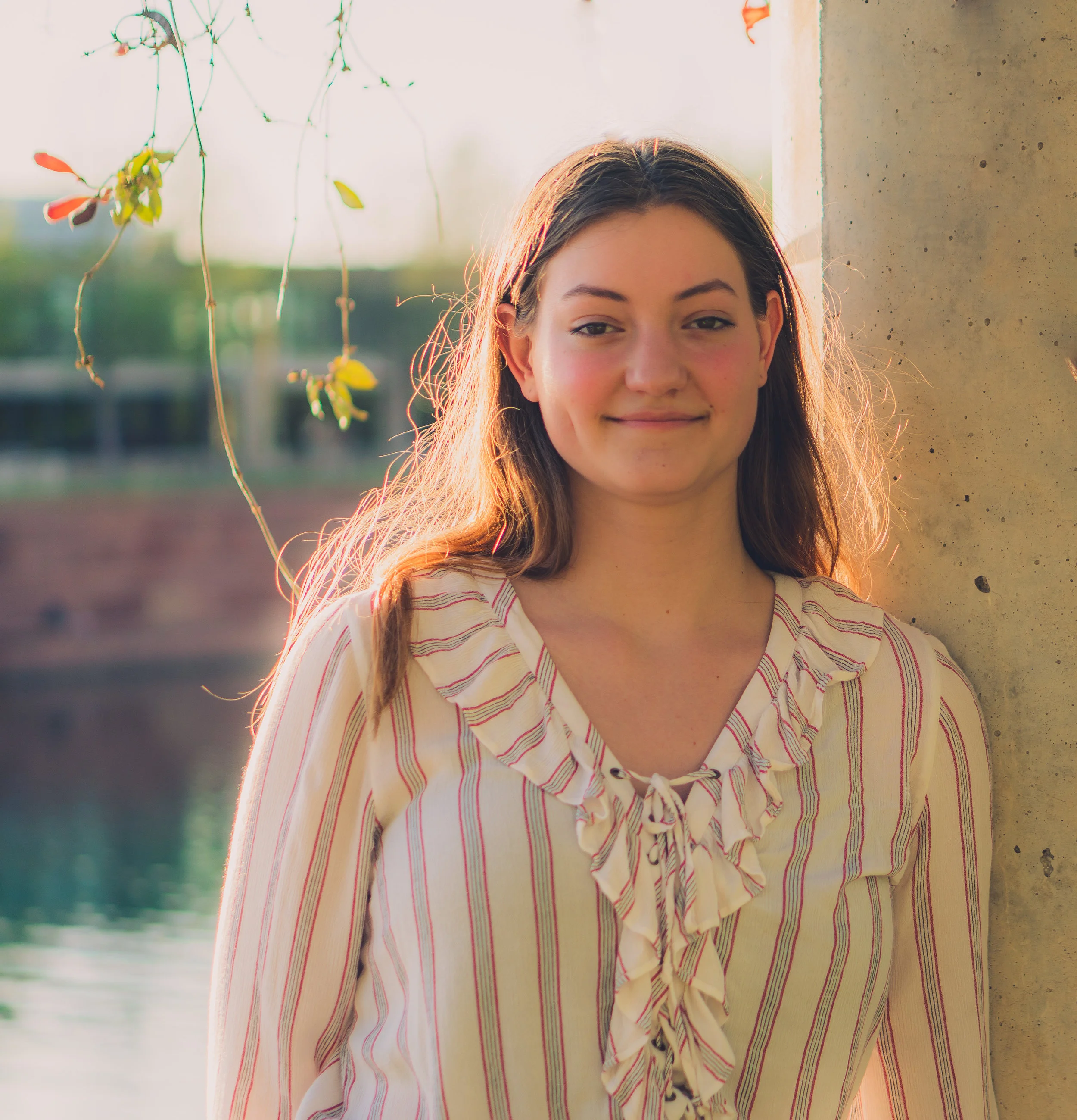 Anya Senior pic pose 3.jpg