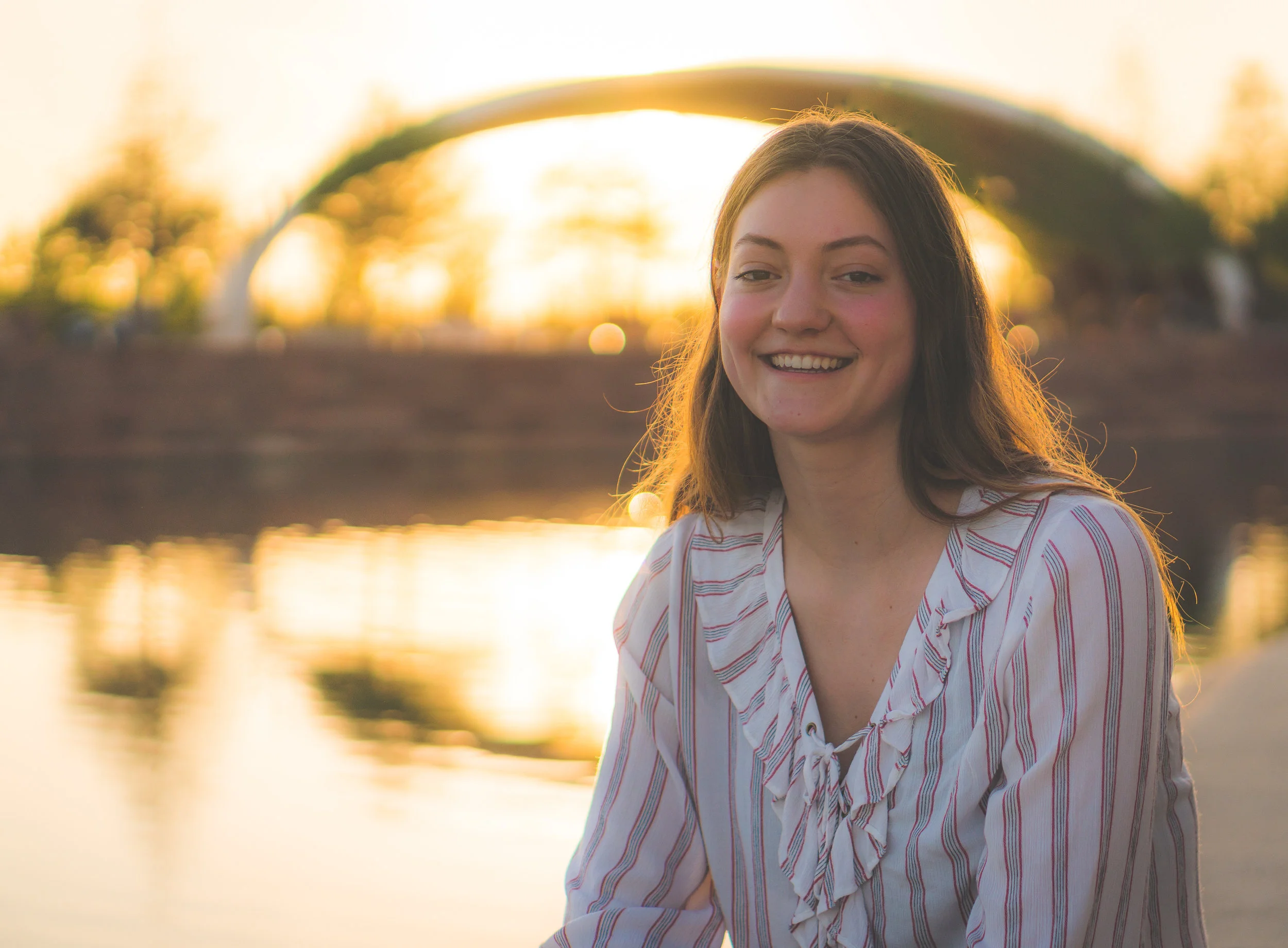 Anya Senior pic pose 8-4.jpg