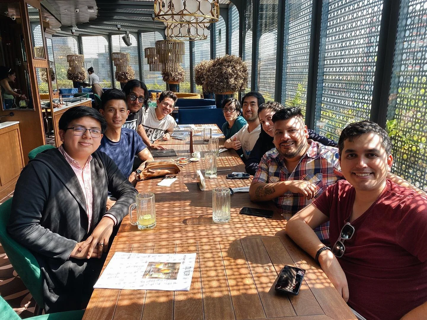 Noviembre ☀️.

#PeopleFirst #Tb #PasaporteStudio #Pasaporte