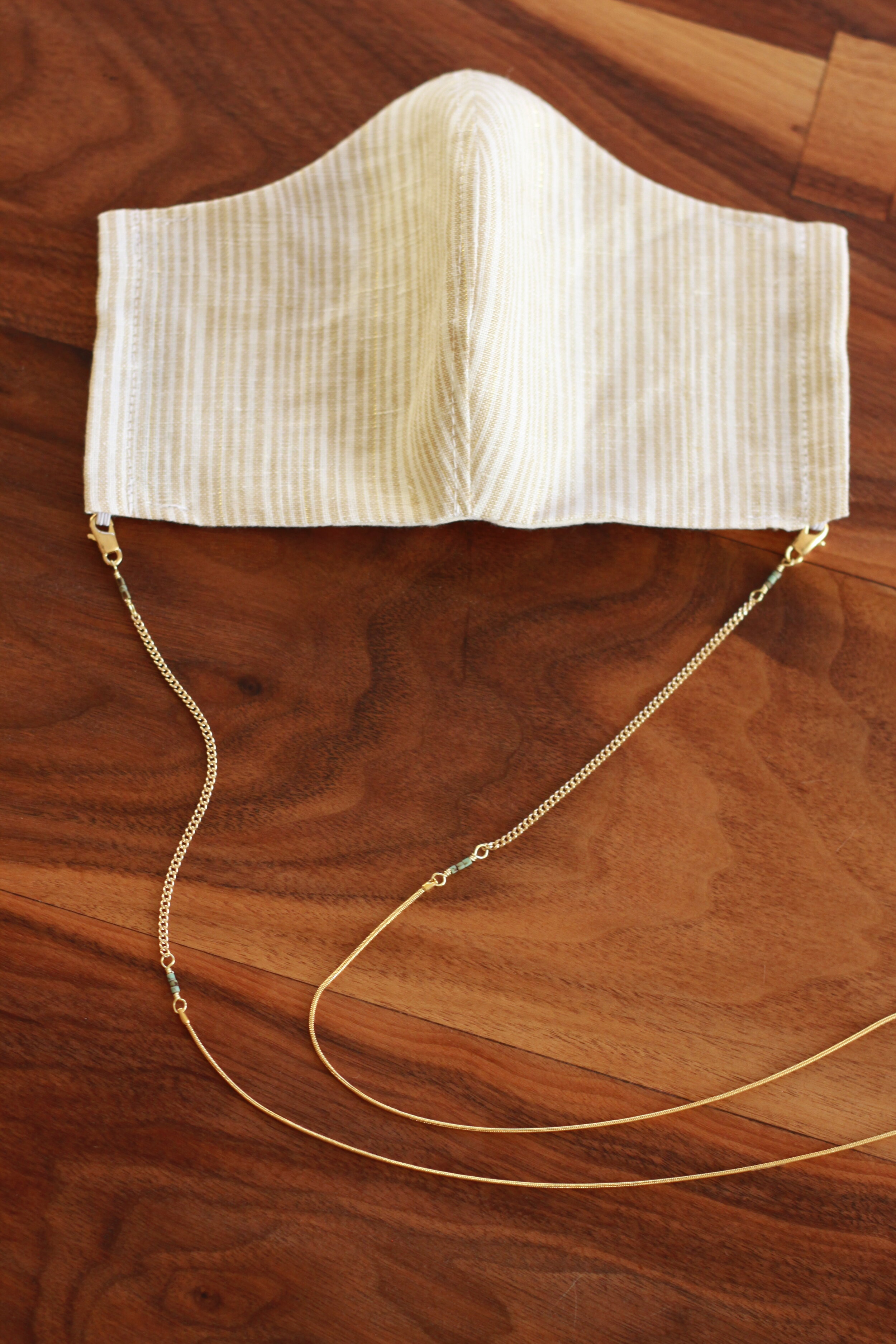 Mini Turquoise Face Mask Chain