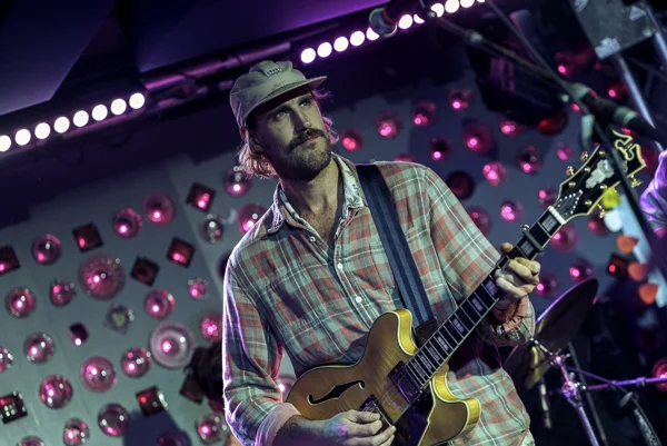 Rayland Baxter -5.jpg