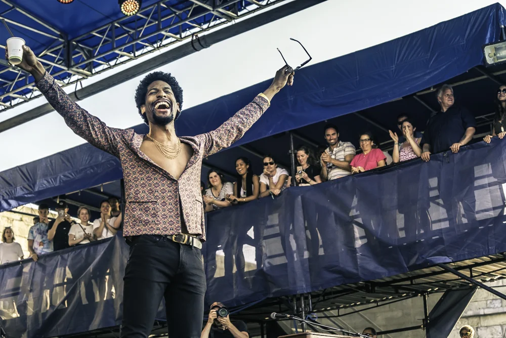 16 Jon Batiste - A change is gonna come.jpg