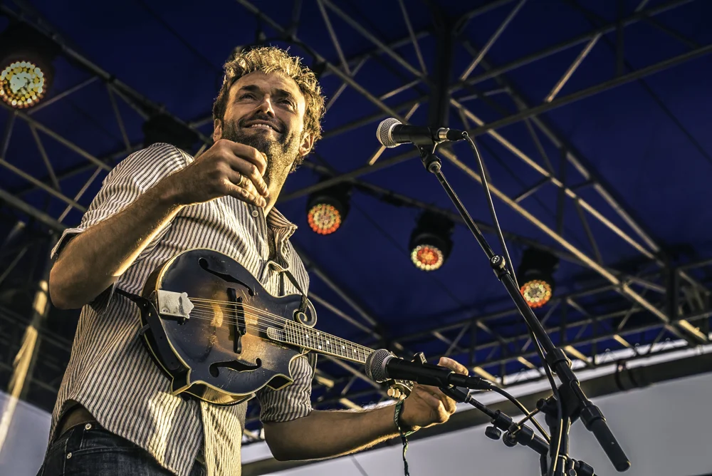 16.3 Chris Thile - A change is gonna come.jpg