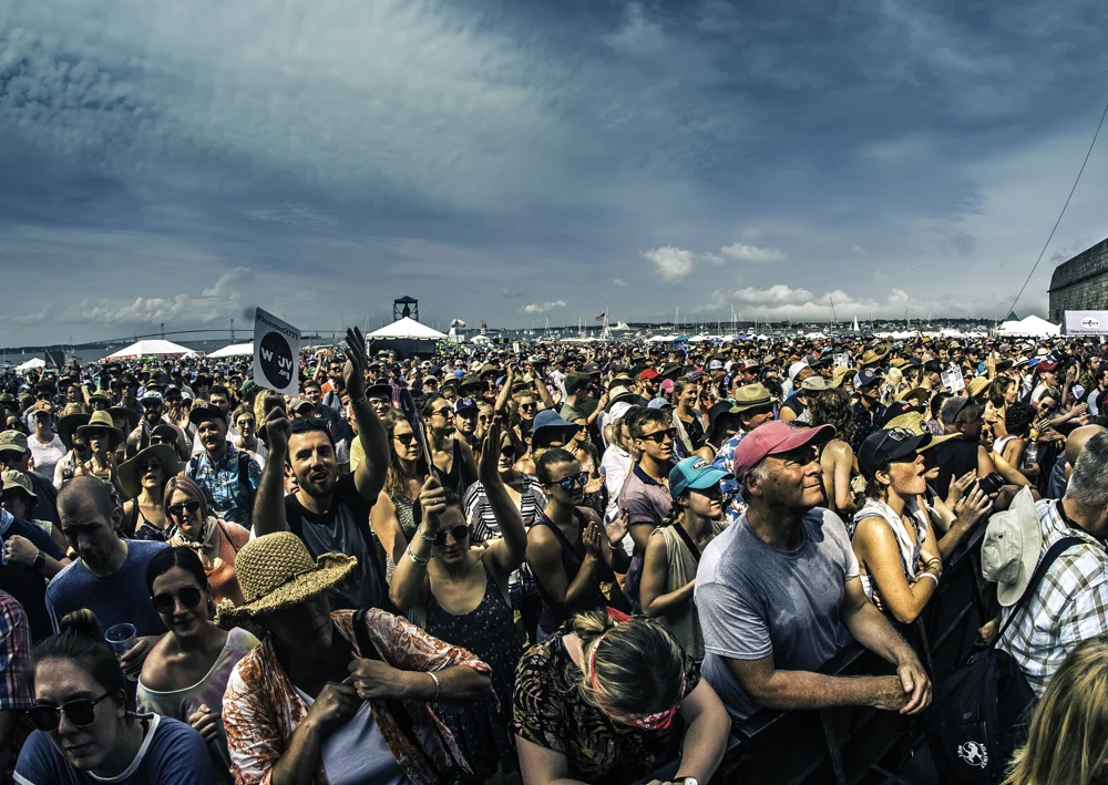 12 Fans Saturday_.jpg