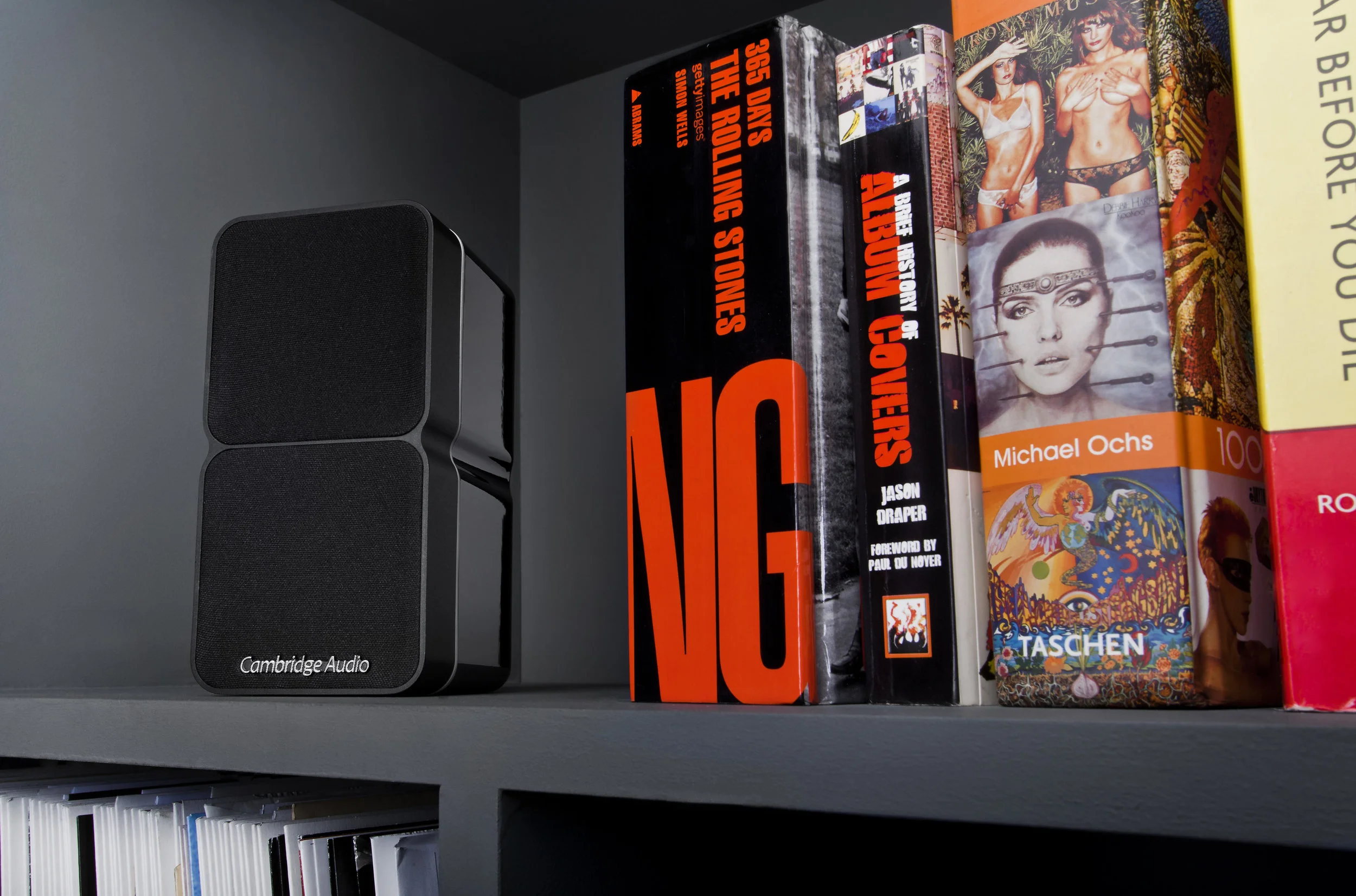 Min22_Shelf_SM.jpg