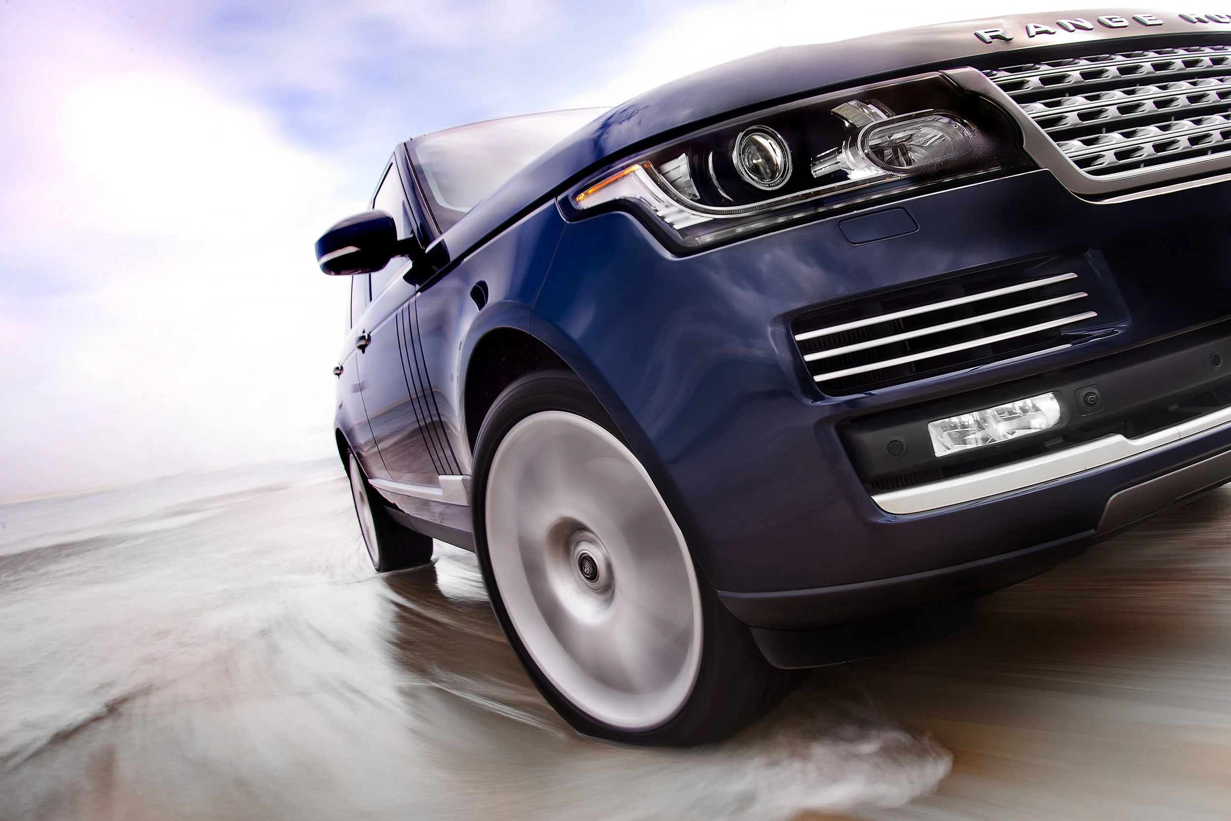 Windy_RangeRover_1.jpg