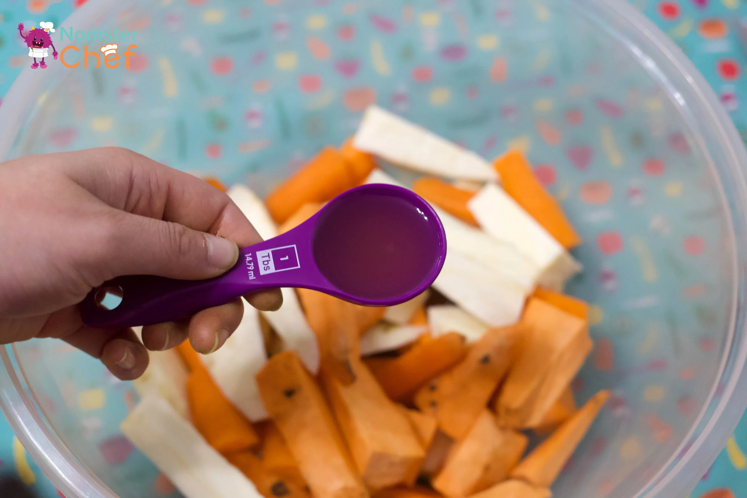 Kitchen_Vocabulary_Peel_VeggieFries_64 copy.jpg