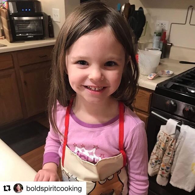 Reviews like this make me 🥰. And I&rsquo;m so inspired by this Nomster&rsquo;s substitutions! 👩&zwj;🍳👨&zwj;🍳
#Repost @boldspiritcooking
・・・
Found the coolest website for cooking with kids.  @nomsterchef Nomsterchef.com is amazing.  Hazel loved m