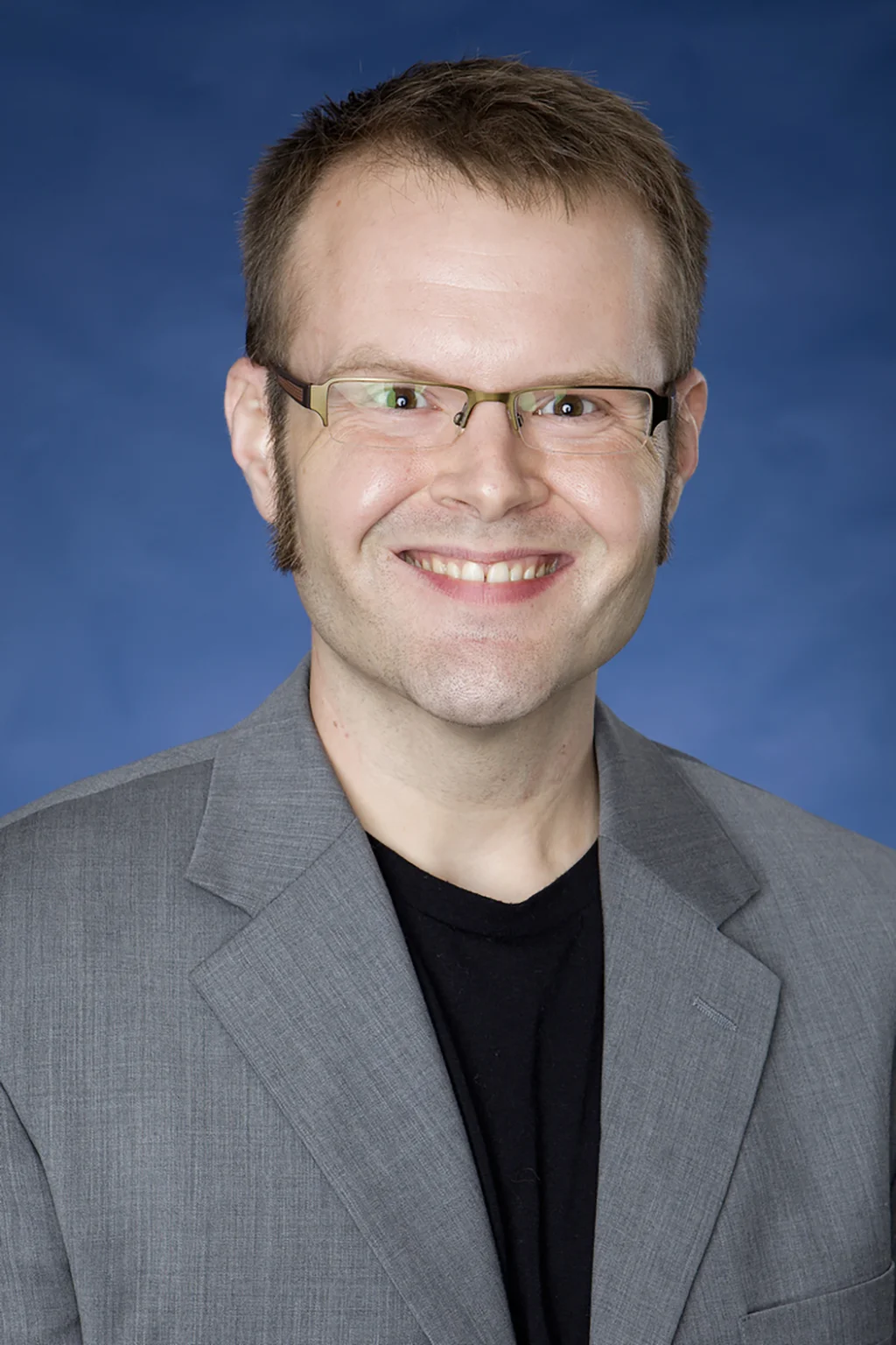 UT MARTIN FACULTY MEMBER TO PERFORM WITH MANNHEIM STEAMROLLER  DEC. 7