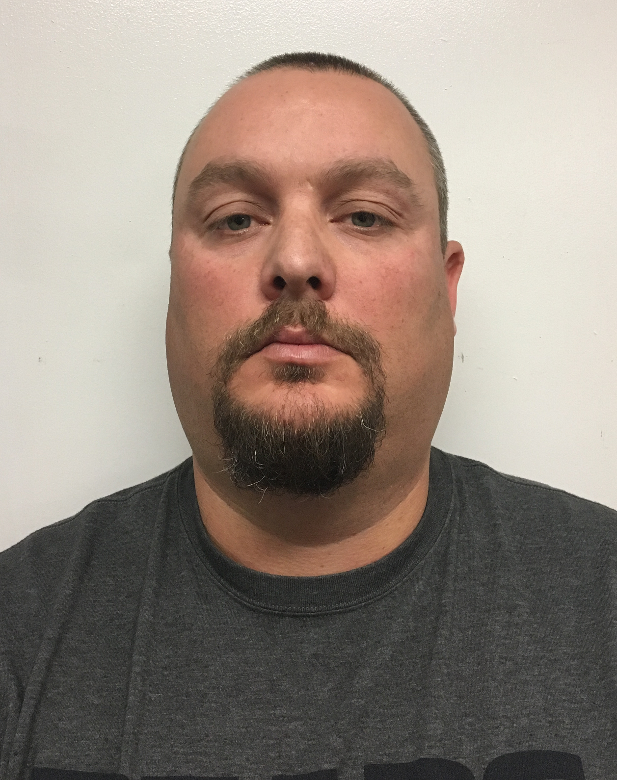 CHEATHAM JAILER INDICTED, ACCUSED OF ASSAULTING INMATE & OFFICIAL MISCONDUCT