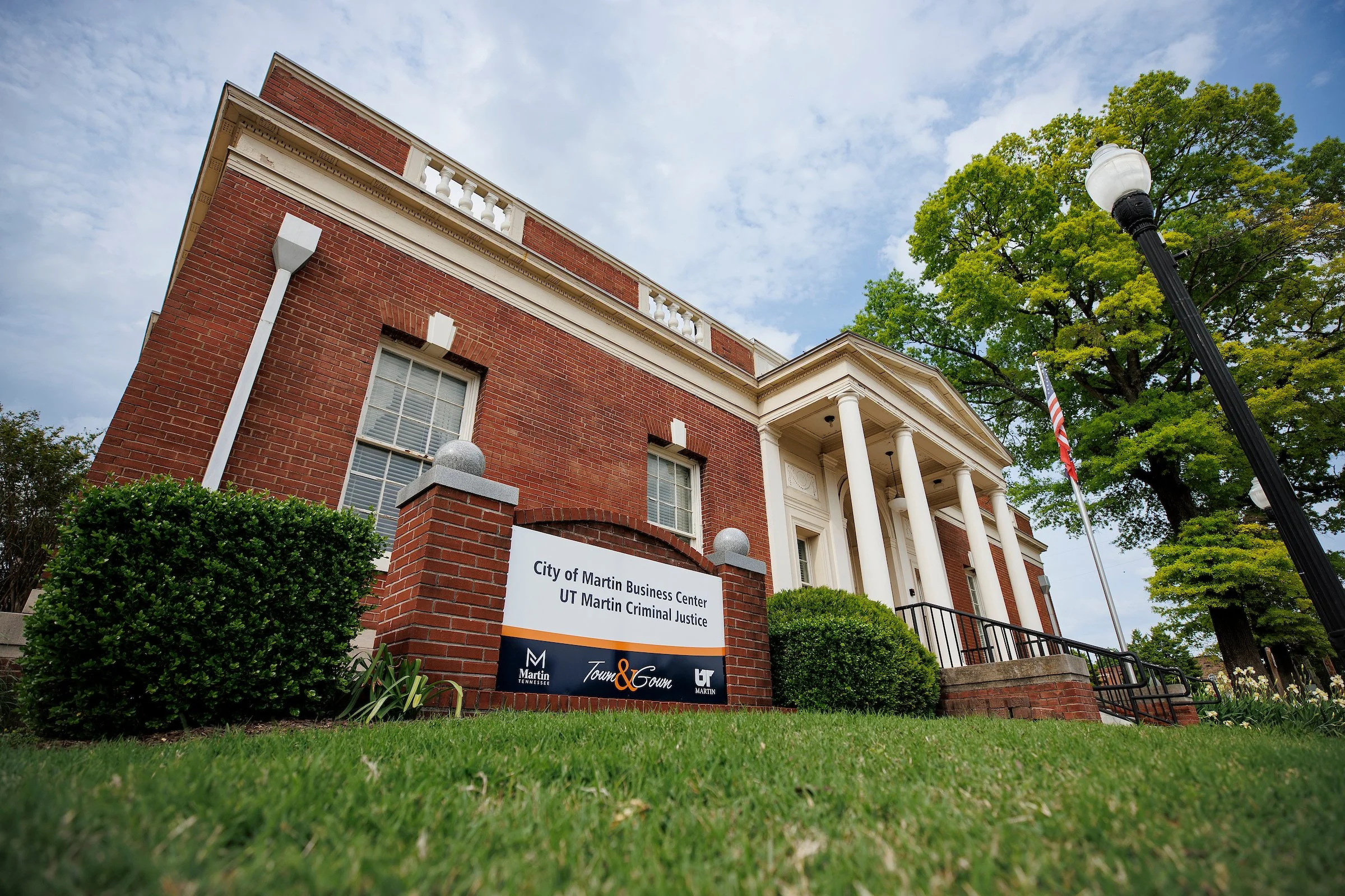 LAW ENFORCEMENT TRAINING CENTER TO BE NAMED FOR FALLEN OFFICER