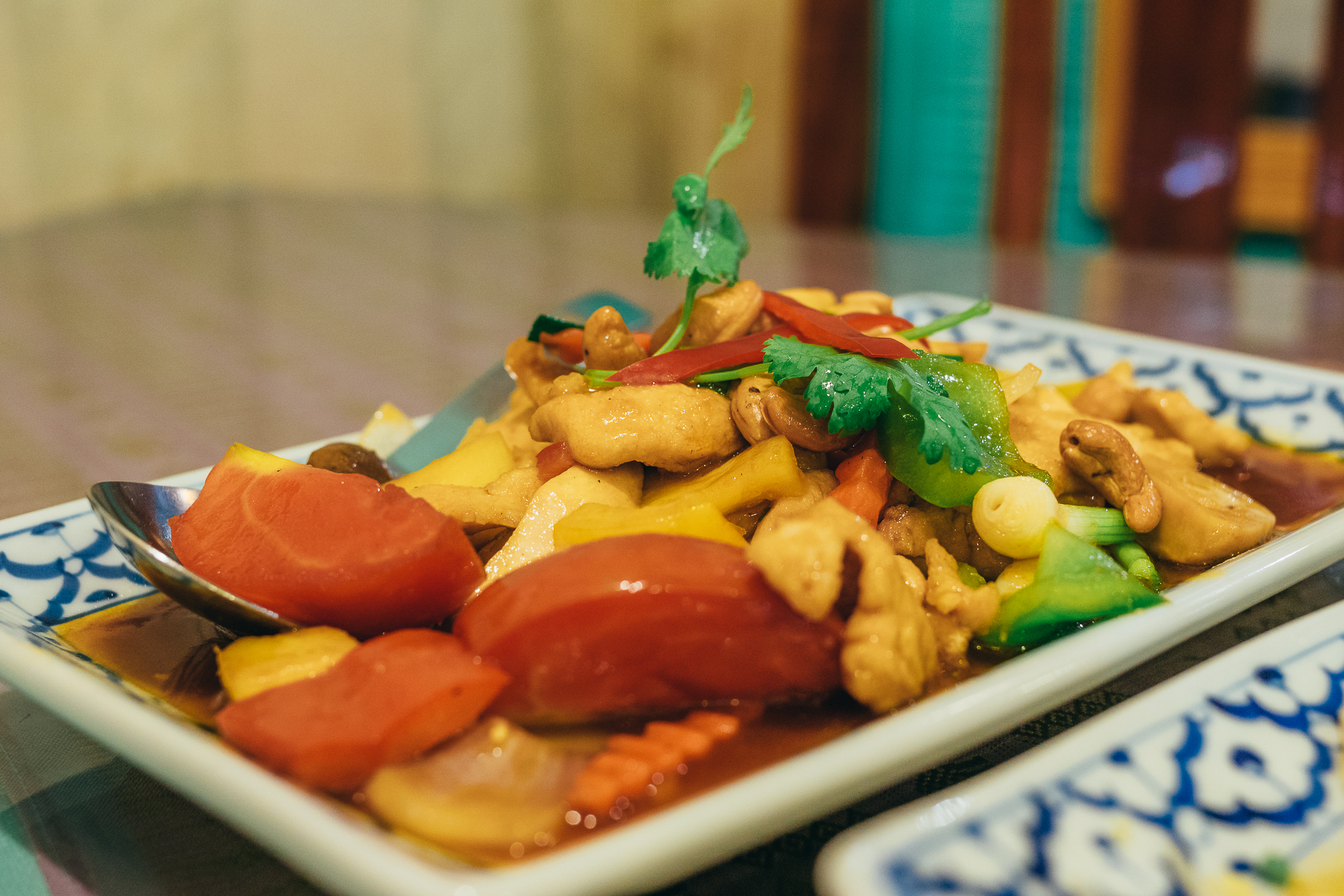 Chicken with cashew nuts