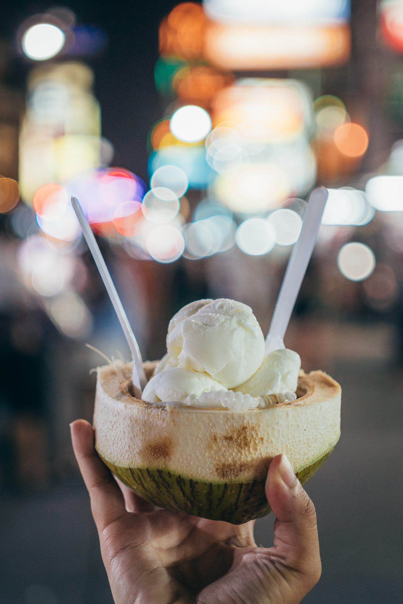 Delicious coconut ice cream. I used not to like coconuts... that was before Thailand. On this day, we ate 3 of these.