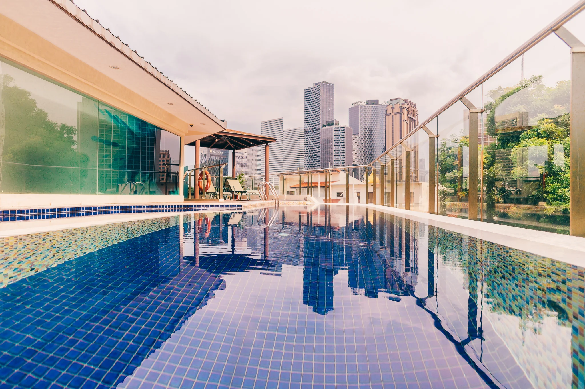 13 Countries, 13 Photography Tips — How to Take Better Photos – Get Closer, Singapore-1.jpg