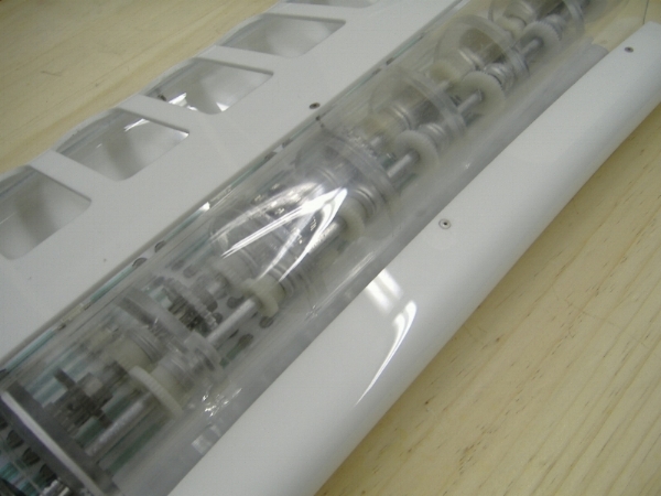 Laan_white_back 01.jpg