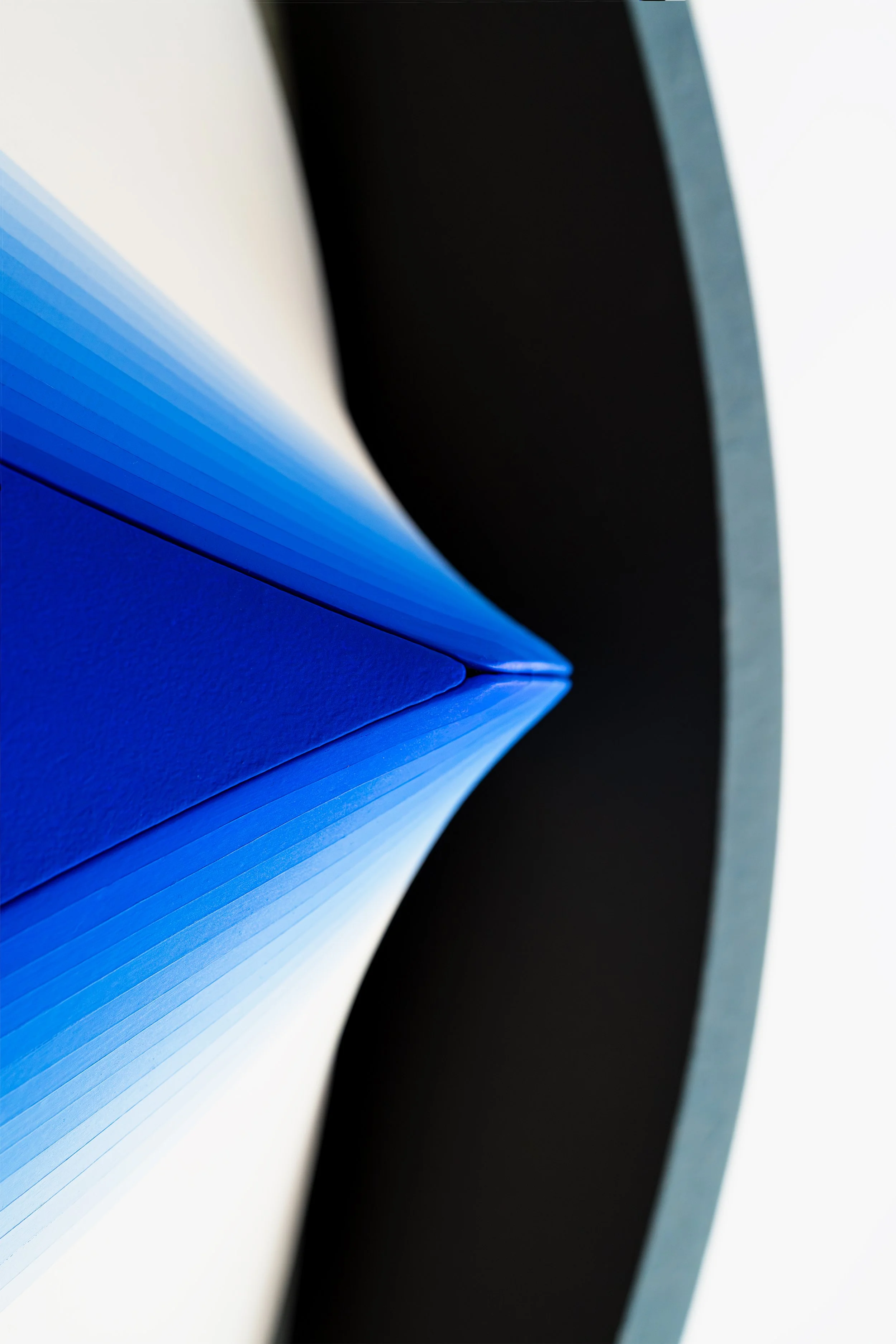 jeu-architectonic-painting-geometry-of-restraint-triangle-circle-reuleaux-triangle-square-detail-view-05.jpg