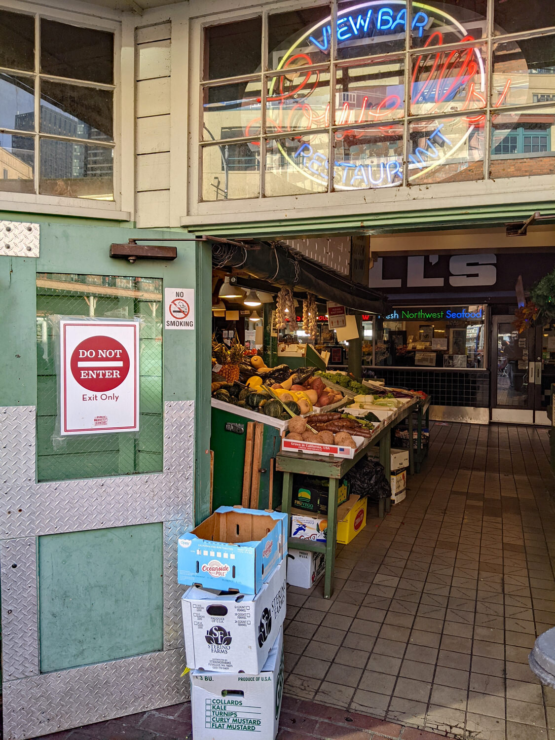 Christmas in Seattle | I’m attempting to adventure peacefully, to