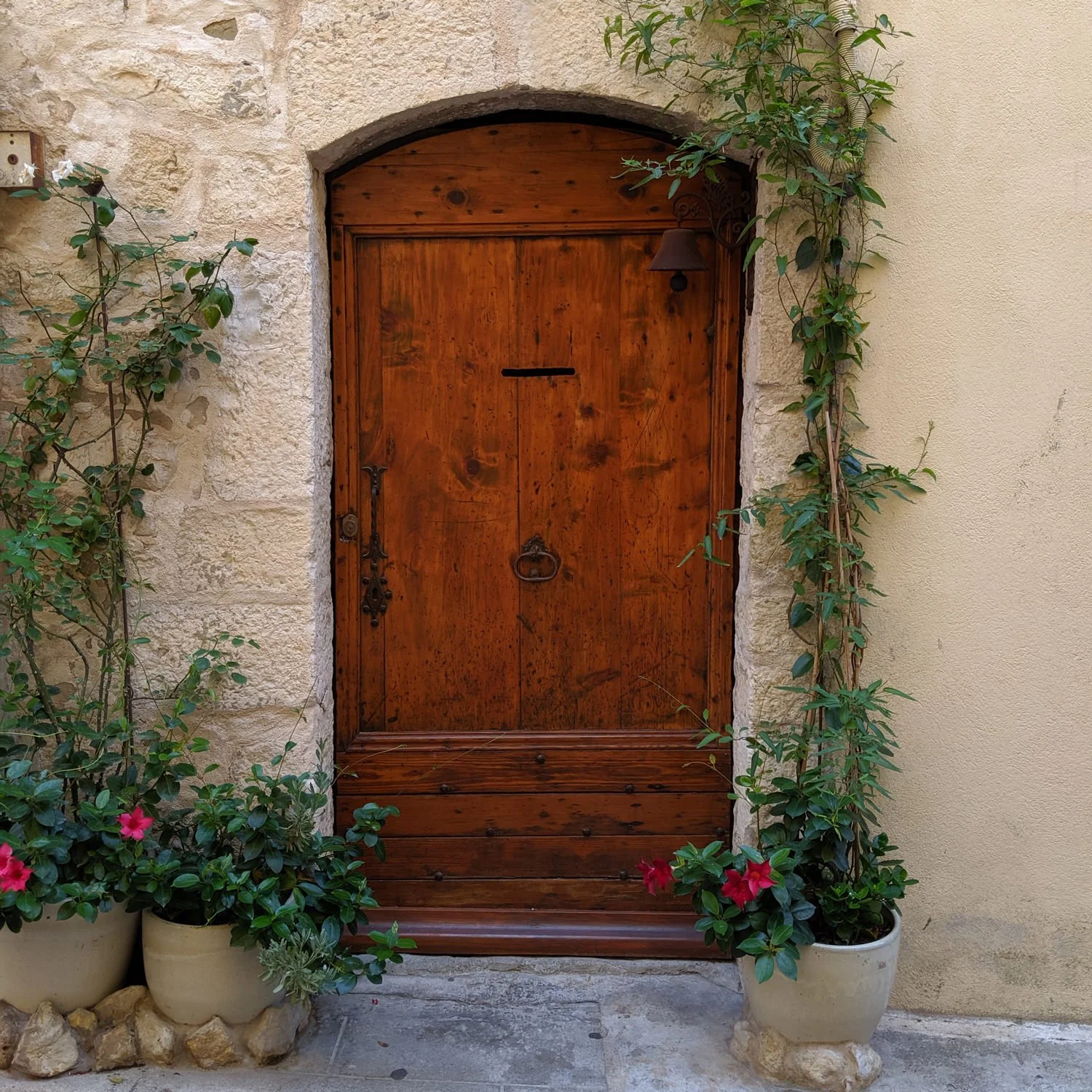 Traveling Mailbox (Mail Forwarding Service)