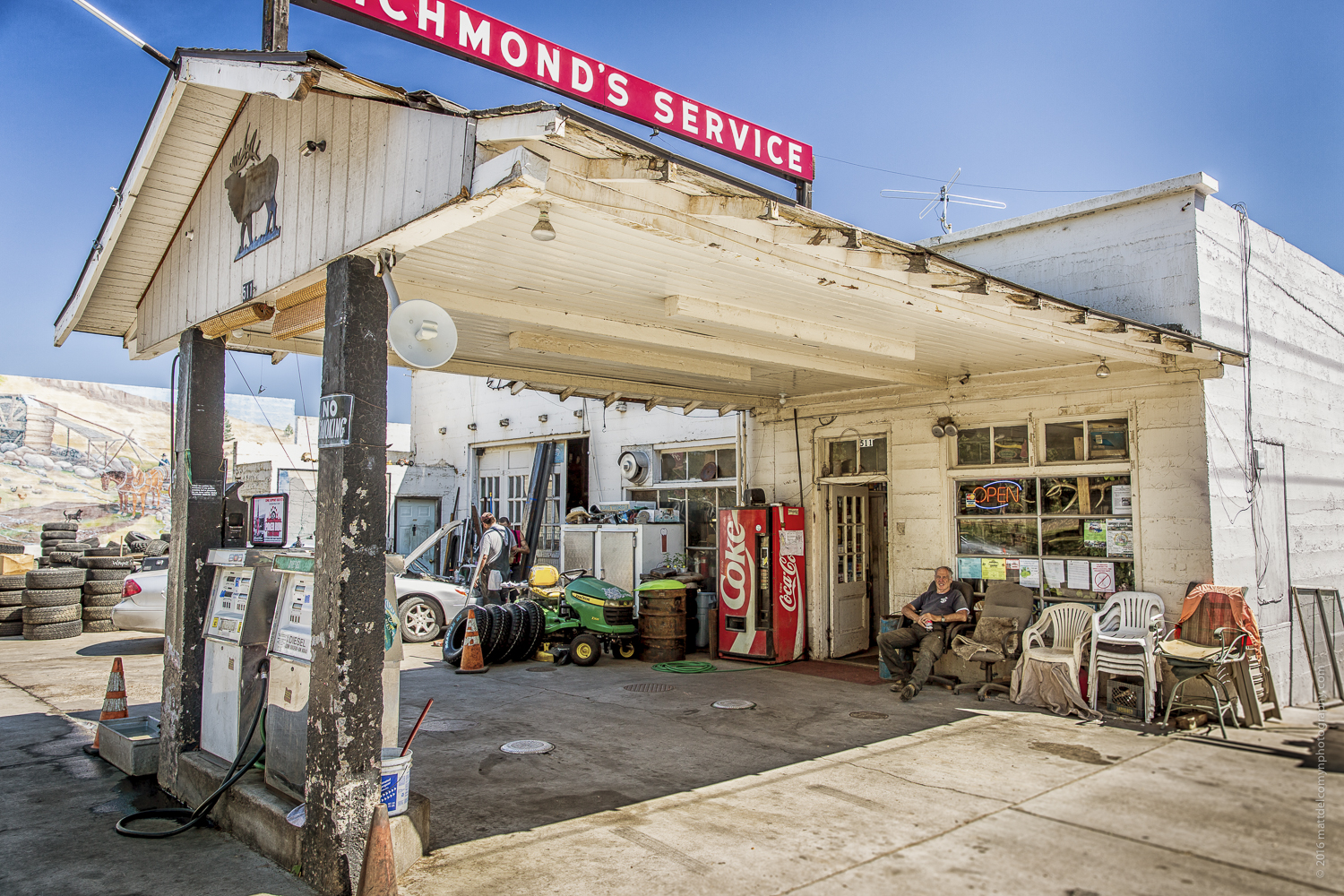 Heading back into the Columbia Gorge, I came across this quintessential Americana scene and asked for permission to shoot this great scene.