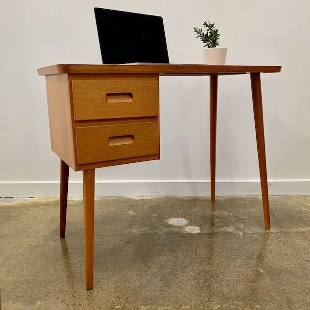 Retro 60s desk