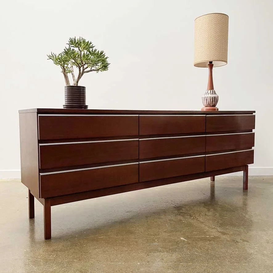 Fler chest of nine drawers
