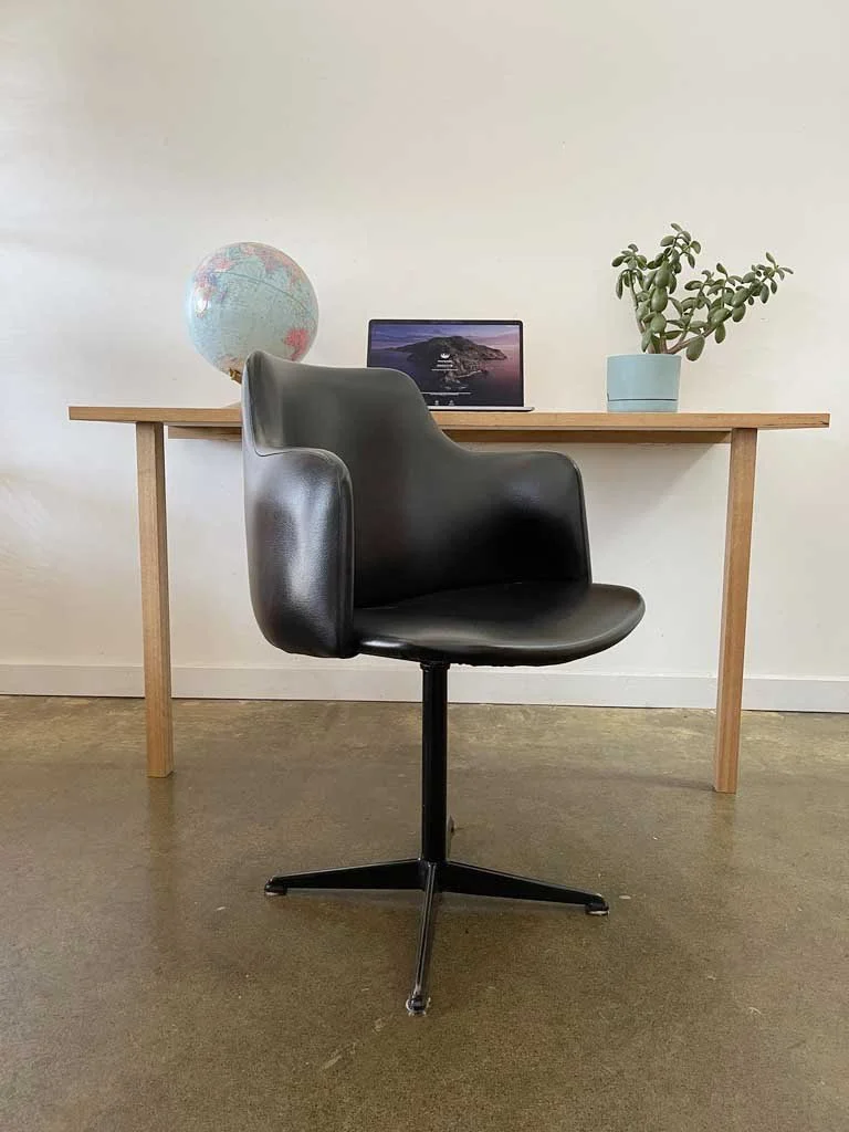 Retro desk swivel chair