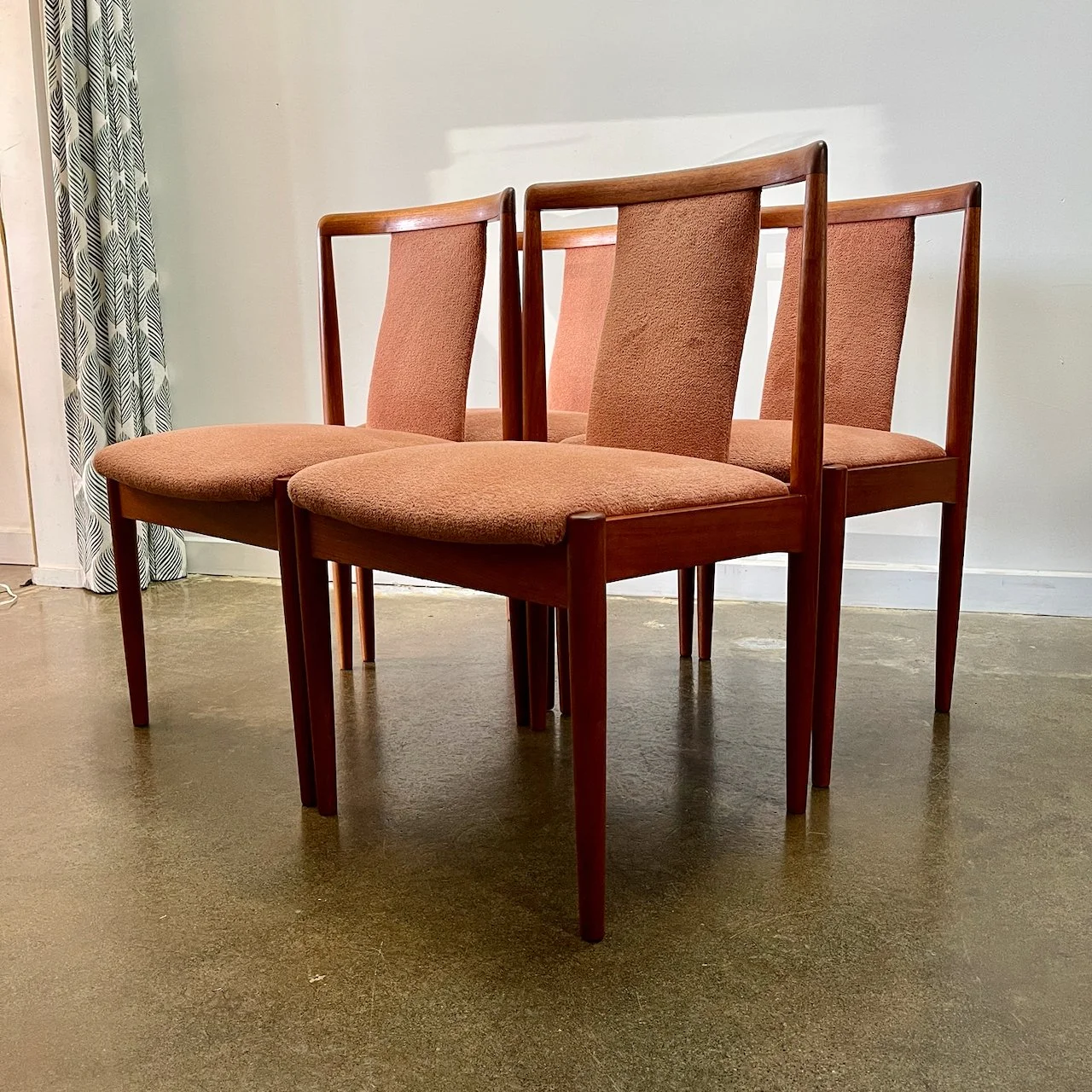 Parker  t-back dining chairs