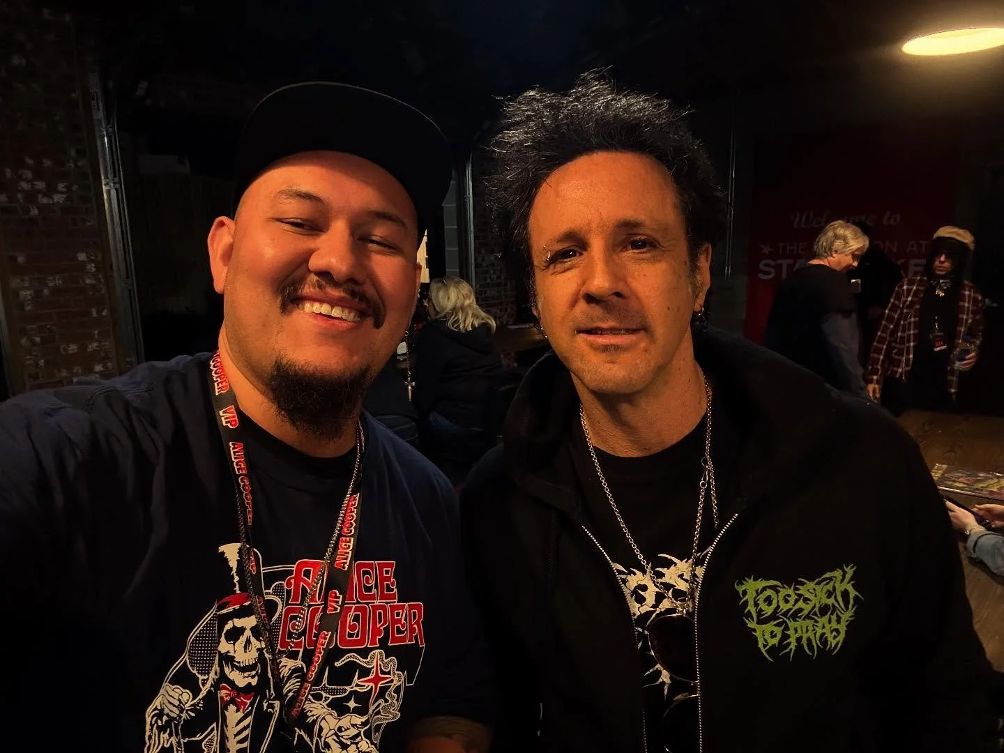 Another great night off watching @alicecooper and @judaspriest perform in Pittsburgh, PA. Been wanting to see both of these bands live for years! 

Great to catch up with my mate and incredible drummer @glen_sobel after the show and meet the rest of 