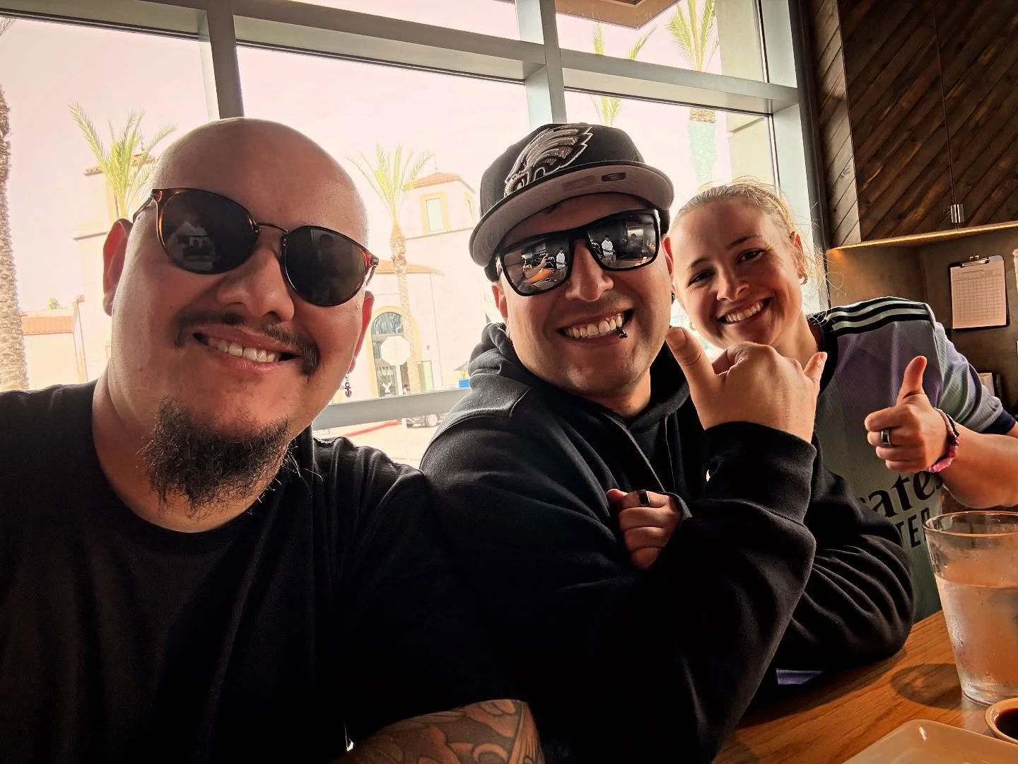 Quick layover in LA with my faves @gregepsteinphotography and @emilybur8 

Filled up on handrolls at Kazunori - as is tradition! 

On board with @qantas now with the clutch upgrade for the homeward leg to Sydney then on to the Sunny Coast and home! S