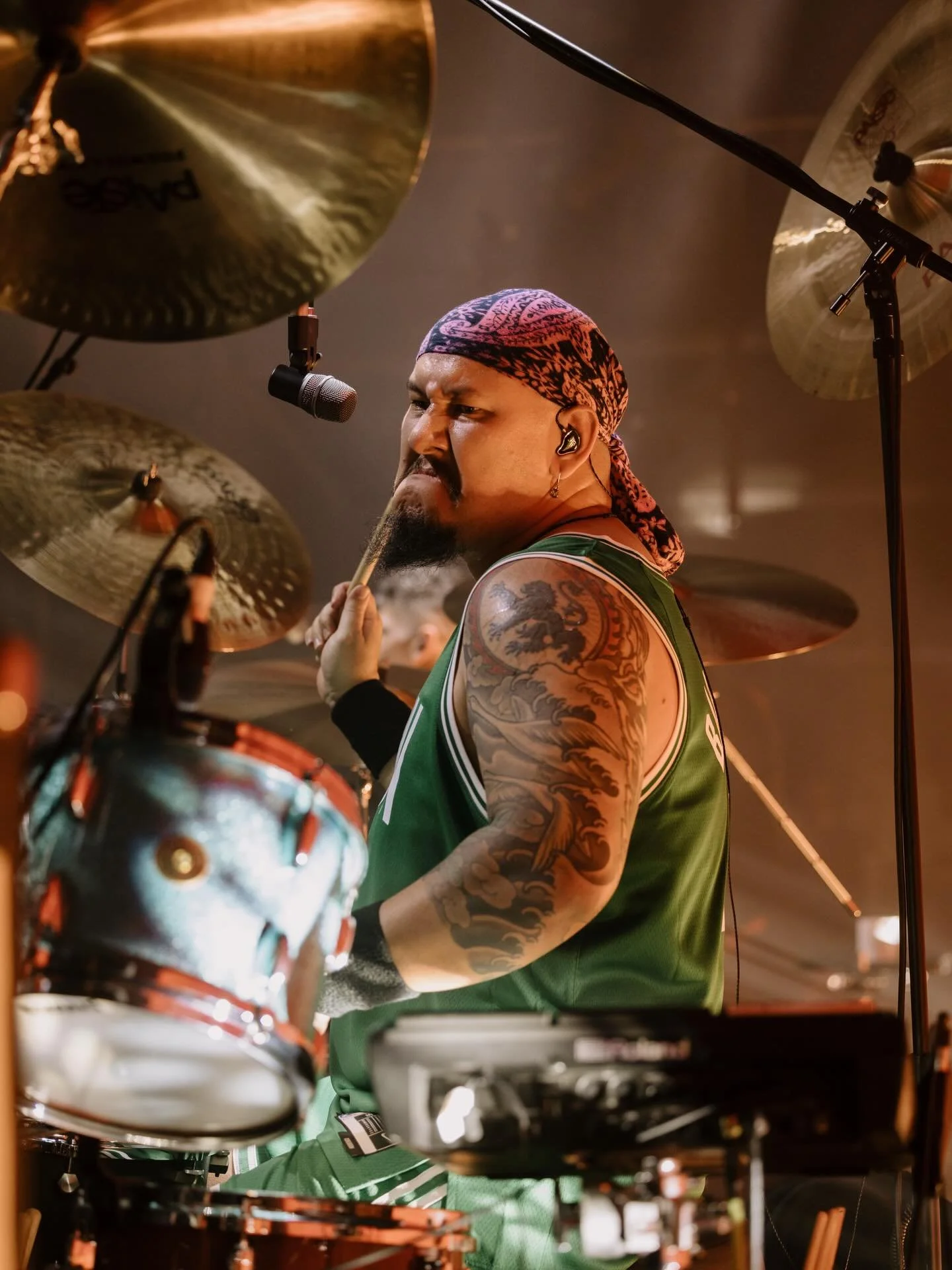 I have the next 4 weeks off and am available for gigs/sessions if anyone needs some drums! 

I&rsquo;m also available to play on your tracks.

Shoot me a dm or contact me through my website if needed 🤘🏽

📸 @jarradseng