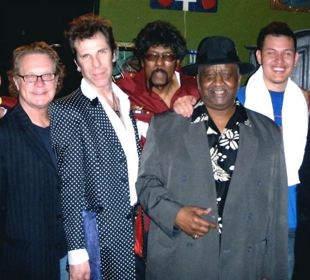 James Gadson 🙏🏽

Here&rsquo;s a throwback to January 2009 after I had just come off stage at the House of Blues on Sunset in LA with @jimmybarnesofficial . In the presence of some serious legends here and I can remember seeing them all on the balco